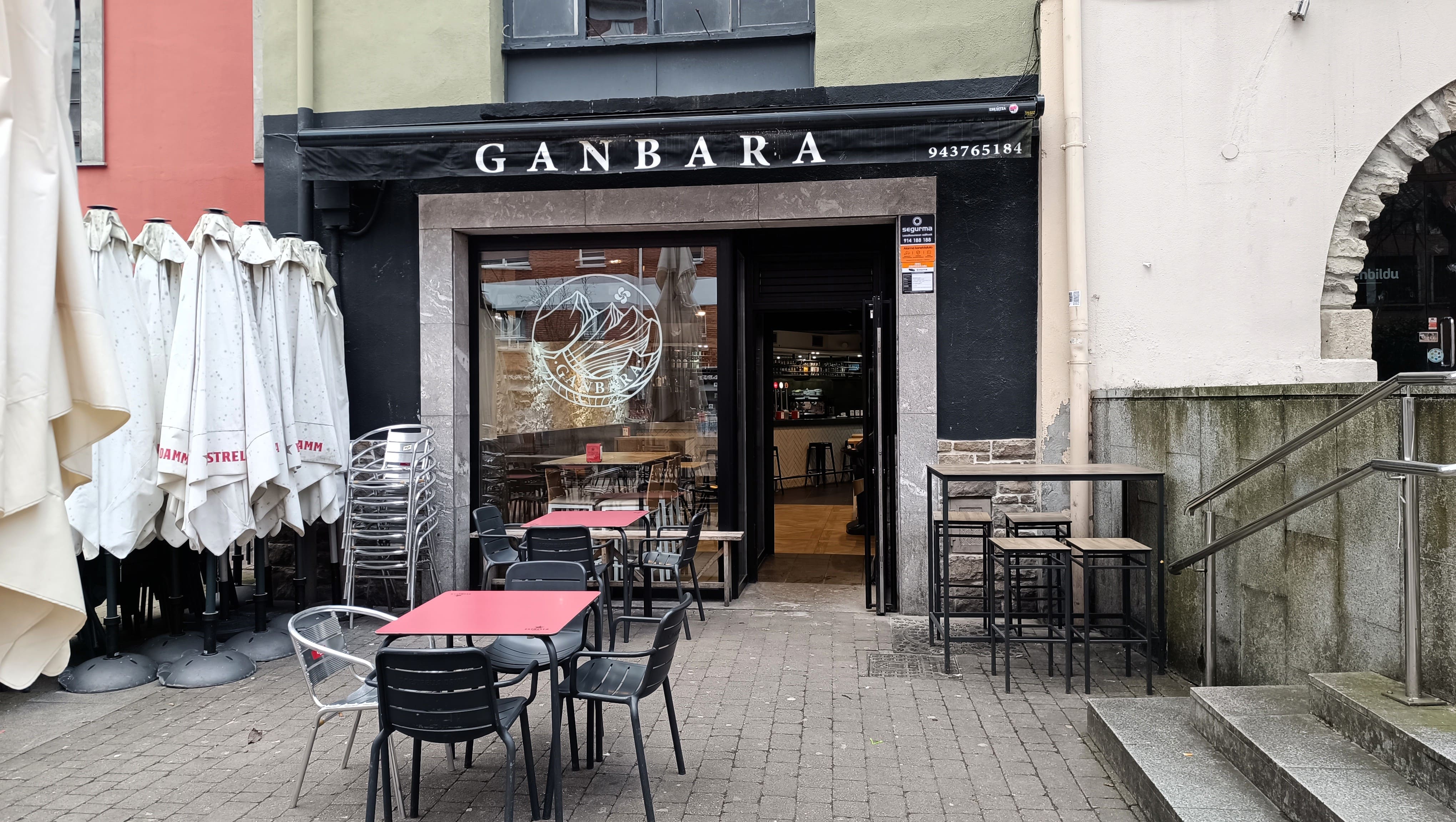 Interior del restaurante Ganbara